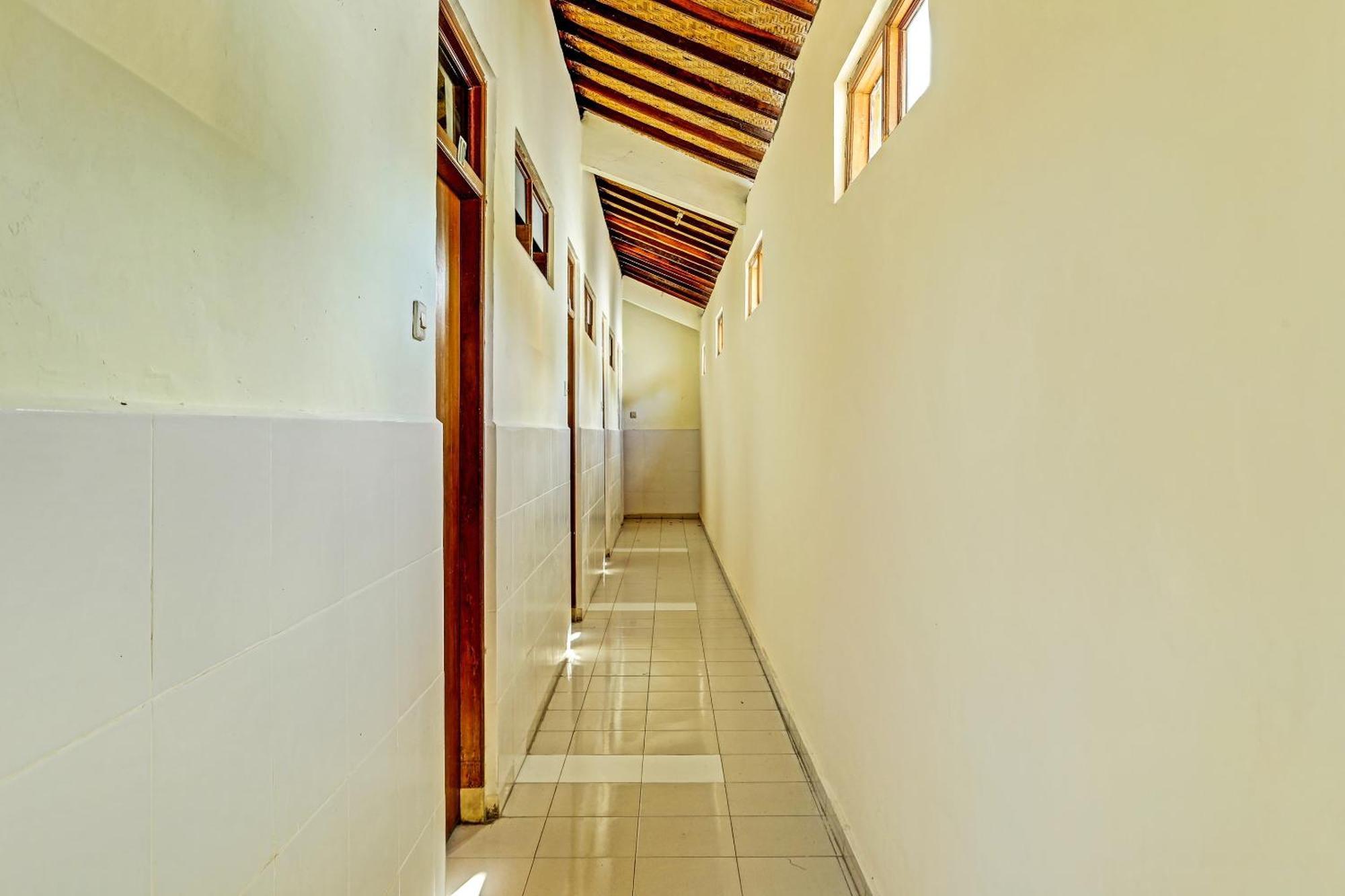 Hotel Oyo Collection O 91125 Puri Dewa Bharata Jimbaran Exteriér fotografie